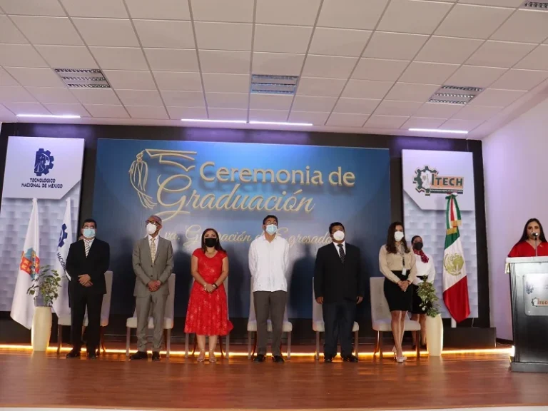 Ceremonia de Graduación de la 14va Generación de Egresados — fotografía 12