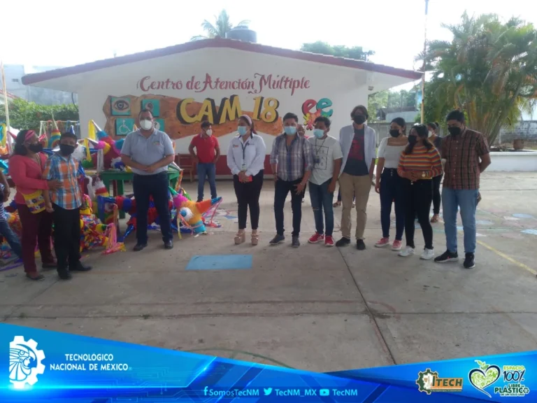 Estudiantes del TecNM Campus La Chontalpa donan piñatas — fotografía 11