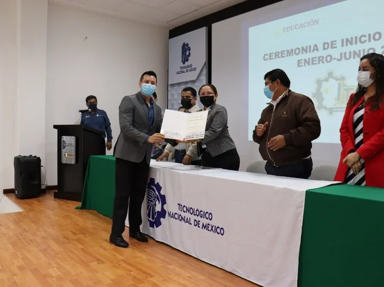 Ceremonia de inicio de cursos Enero - Junio 2022 — fotografía 12