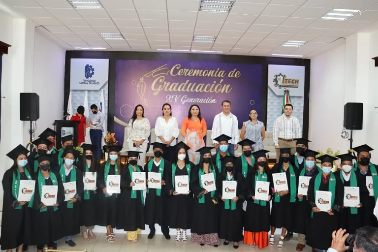Ceremonia de Graduación de la 15va. Generación. — fotografía 22