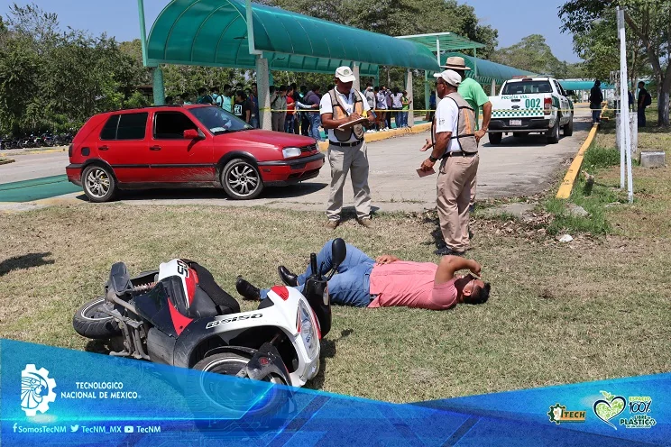 Escenificación de un accidente de tránsito. — fotografía 2
