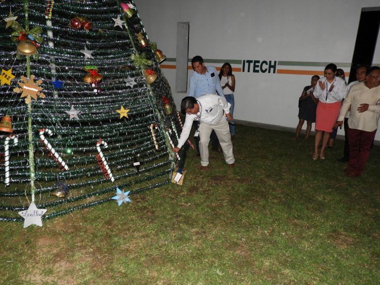 Encendido del Árbol de Valores — fotografía 7